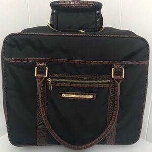 brahmin rolling luggage